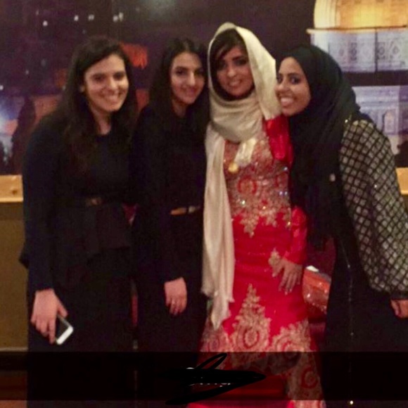 The dress is red and gold and it’s a size x small - Picture 6 of 6